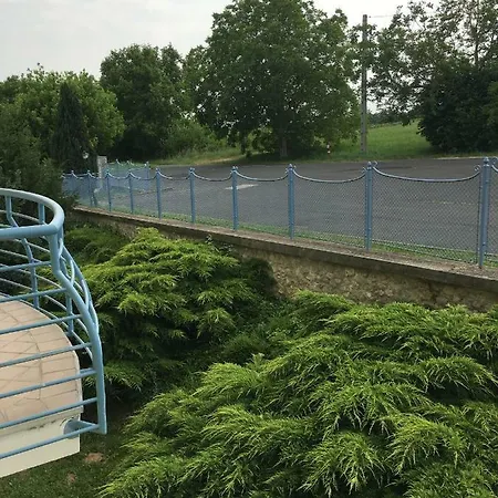 Apartman Liliom Apartman *